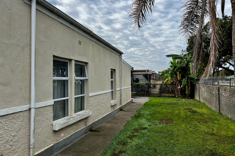 6 Bedroom Property for Sale in George Central Western Cape